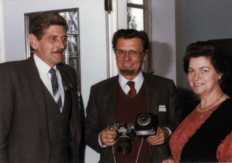 De gauche à droite : Yvan Fontenelle, Jacques Fervaille et son épouse.