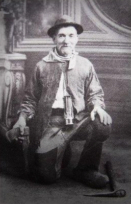 Flénu : Mineur lors de sa mise à la retraite après 45 ans de labeur (1925).