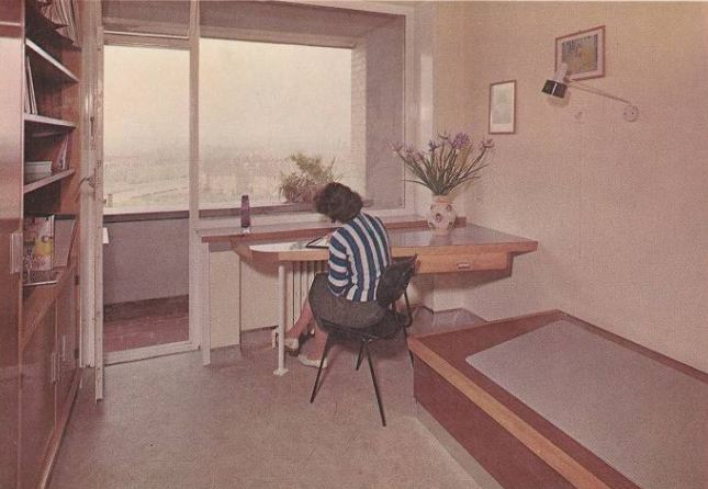 Saint-Ghislain : Ecoles techniques féminines du Hainaut- Intérieur d'une chambre 1963.