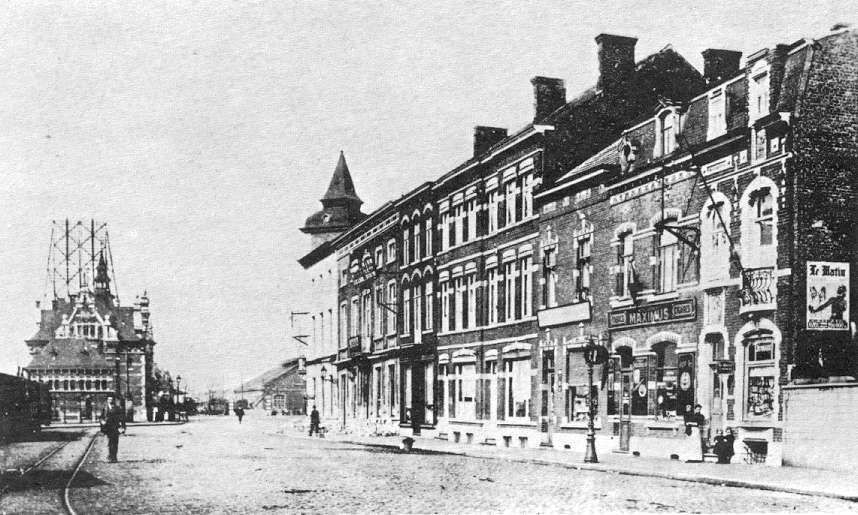 Saint-Ghislain : Rue de la Station,vue vers la gare,avant 1914.