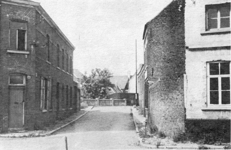 Saint-Ghislain : La rue du Curé, en 1945.