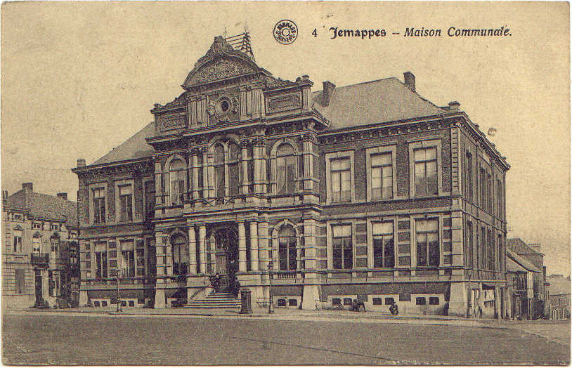 Jemappes : Maison communale en 1922.