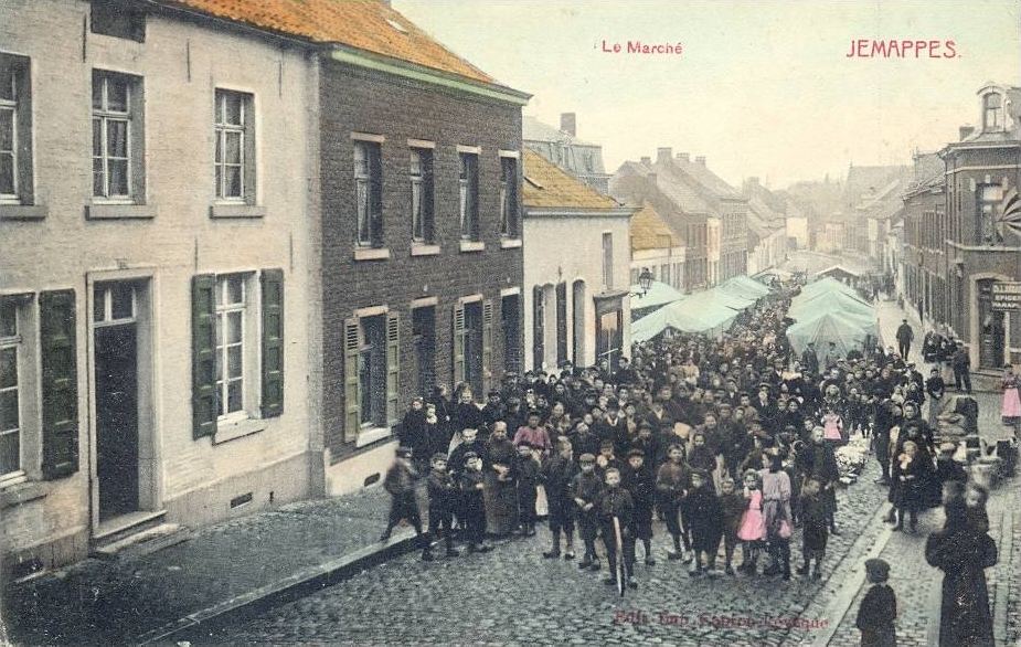 Jemappes : Le marché (1912). 