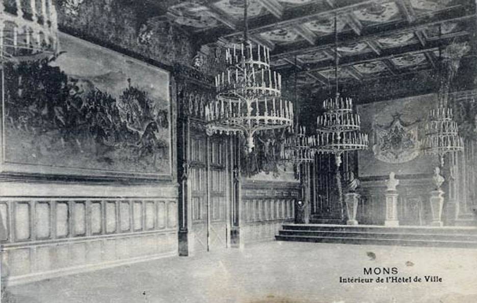 Mons : Intérieur de l'Hotel de Ville.