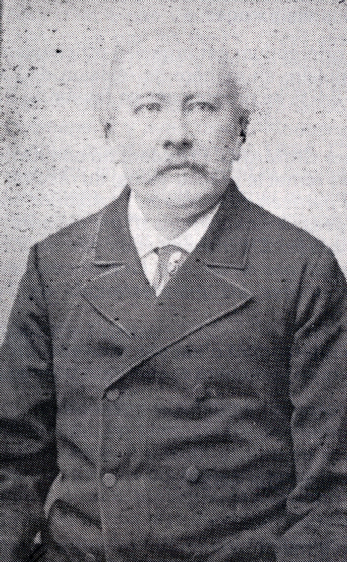 Mons : Léon Defuisseaux. Il fut député libéral 'radical' de Mons pendant plusieurs législatures (1870-1881). 