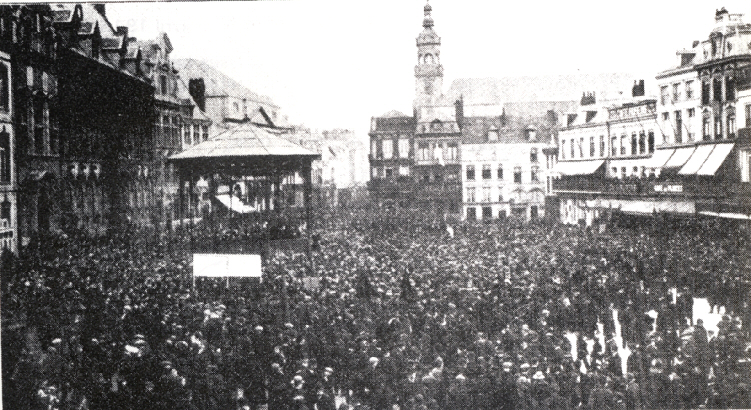 Mons : manifestation pacifique du 13 avril 1913.