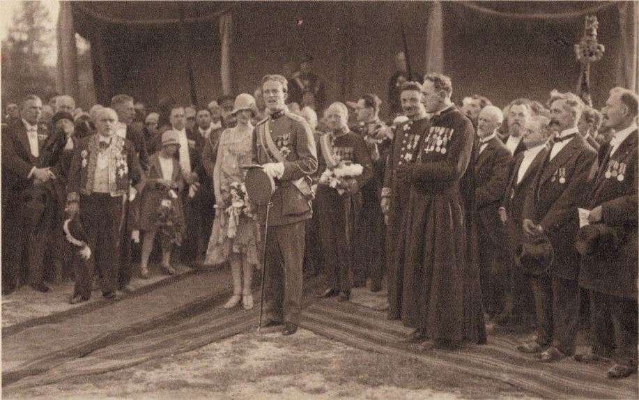 Mons : Joyeuse entrée à Mons du Duc et de la Duchesse de Brabant (8 juillet 1928).