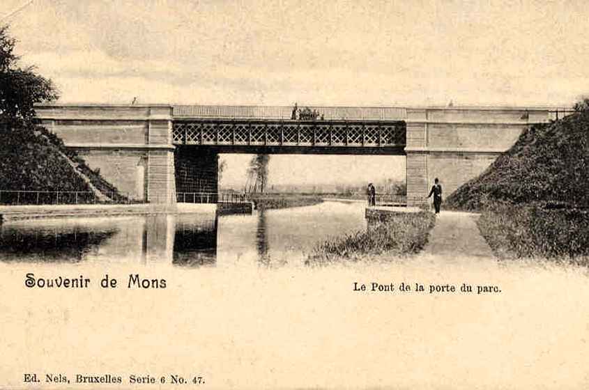 Mons : Pont de la porte du parc.