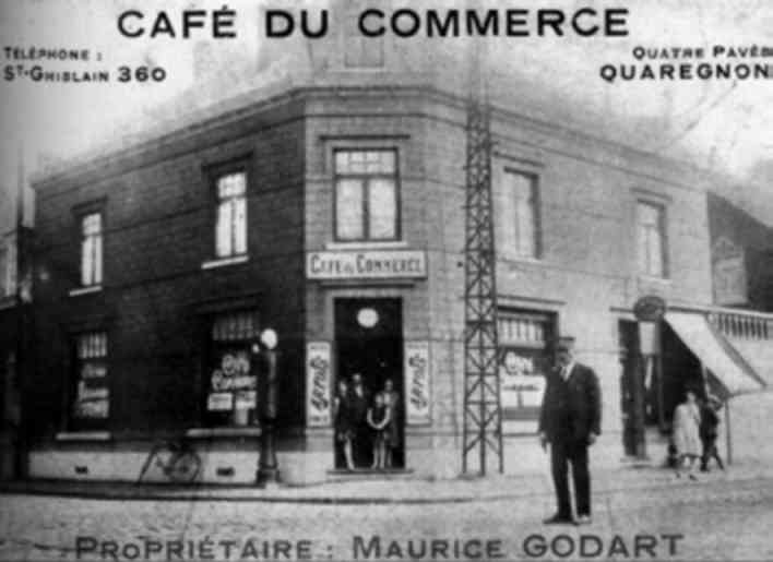 Quaregnon : carrefour des Quartres-Pavés, le café du commerce bien connu avec sa pompe à essence et son débit de tabac en 1940.