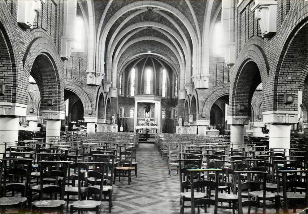 Quaregnon : Intérieur de l' Eglise St-Quentin.