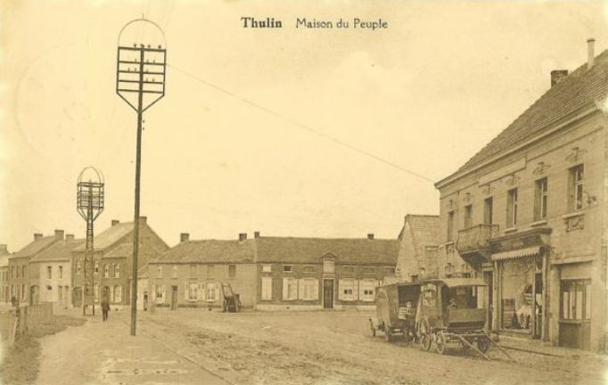Thulin : L'ancienne Maison du peuple, rue A Lecomte vers 1932.