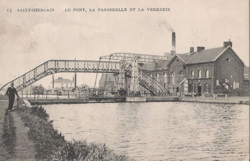 Saint-Ghislain : Le pont, la passerelle et la VERRERIE. 