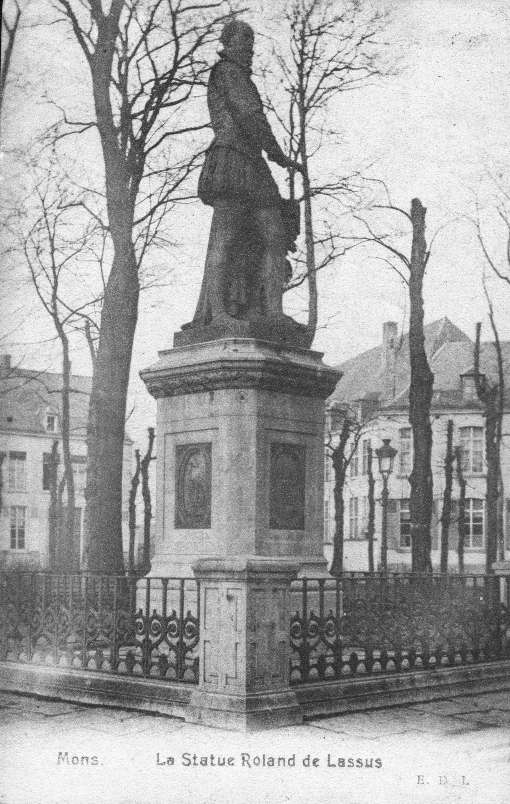 Mons : Statue de Roland de Lassus.