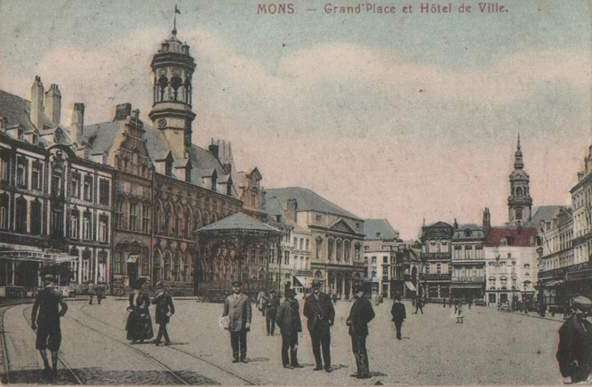 Mons : Grand'Place et Hôtel de Ville.