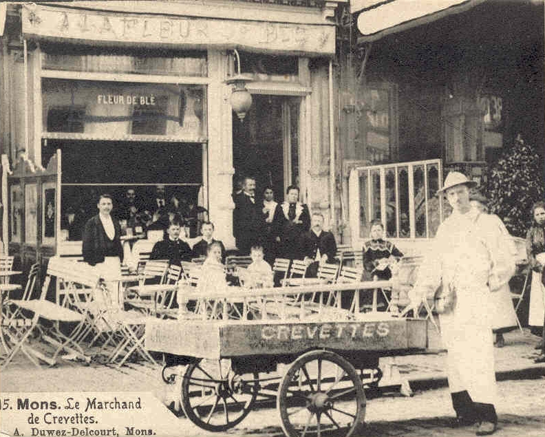 Mons : le marchand de crevettes 1904.