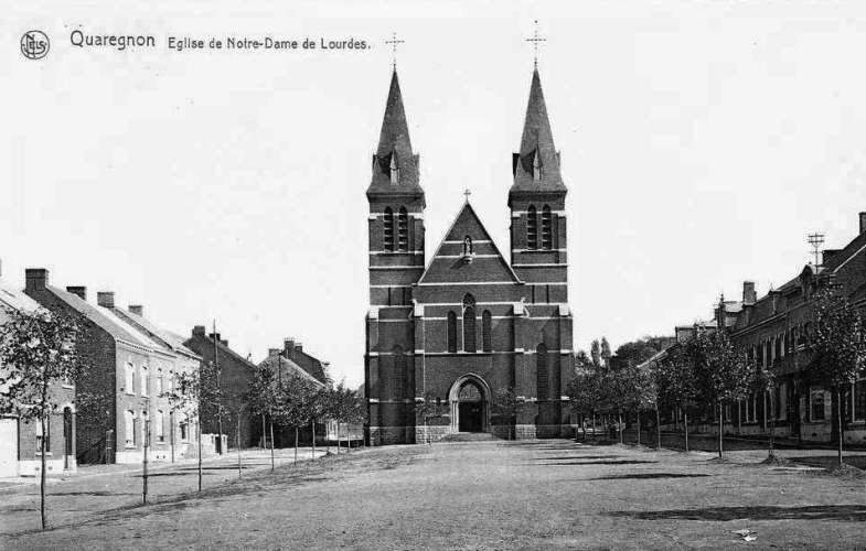 Quaregnon : Eglise Notre Dame de Lourdes (Construite de 1904 a 1910).